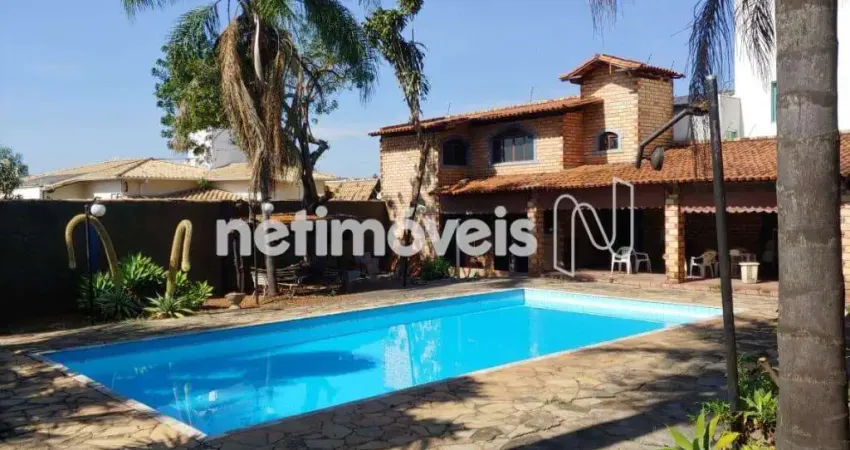Casa com 4 quartos à venda na Rua José Armando da Rocha, Central Parque, Contagem