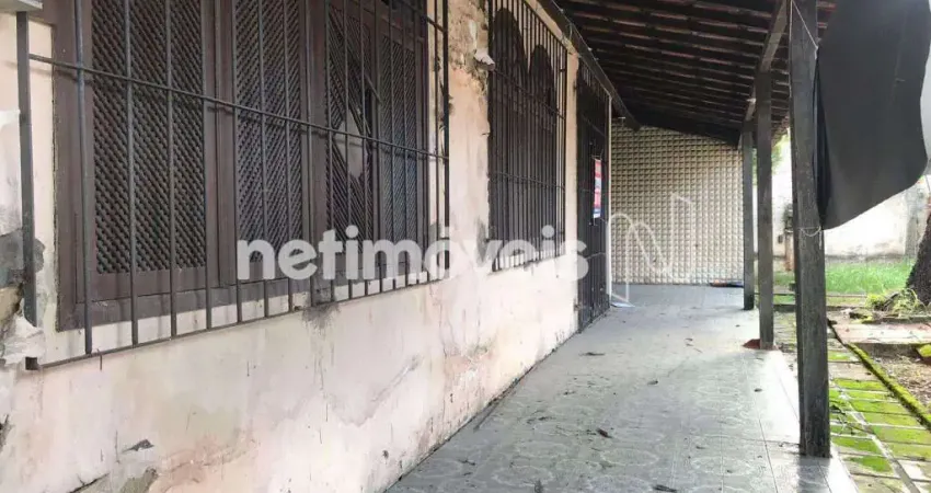 Casa com 3 quartos à venda no Centro, Contagem 