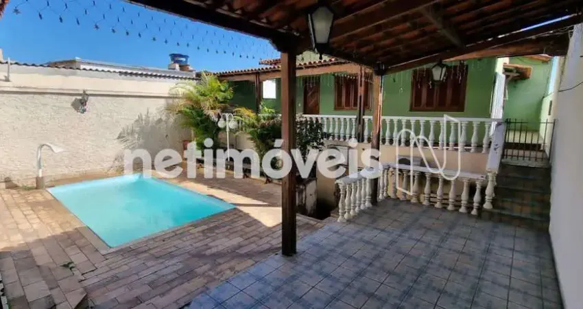 Casa com 3 quartos à venda no Industrial, Contagem 