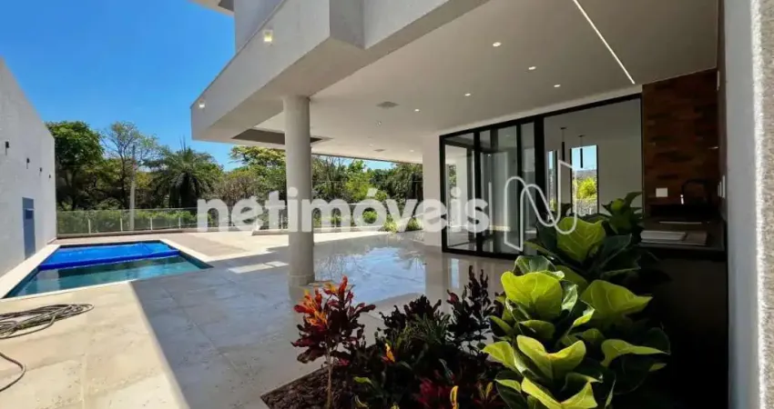 Casa 04 quartos, 04 suítes, em condomínio fechado no portal do sol em contagem/mg.