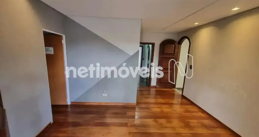 Casa comercial com 4 salas à venda no Centro, Contagem 