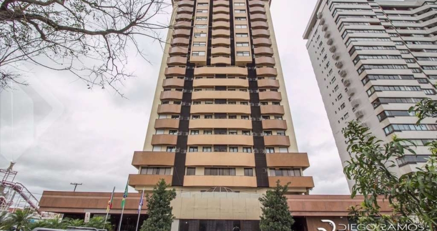 Flat com 1 quarto à venda na Avenida Borges de Medeiros, 3120, Centro Histórico, Porto Alegre