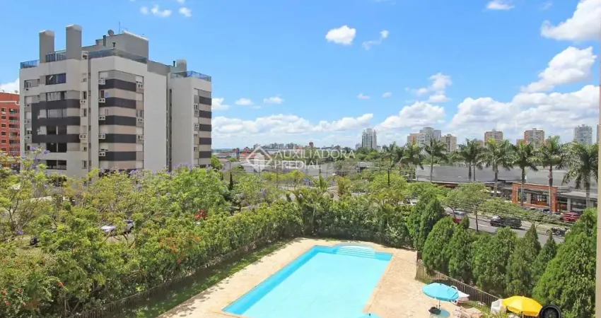 Apartamento com 3 quartos à venda na Avenida General Barreto Viana, 1175, Chácara das Pedras, Porto Alegre