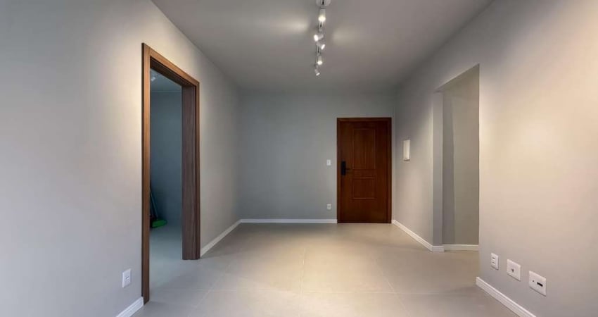 Apartamento com 2 quartos à venda na Rua Alberto Silva, 238, Vila Ipiranga, Porto Alegre