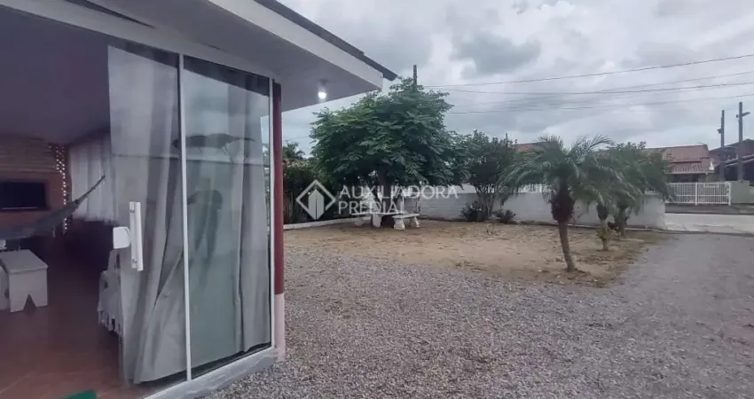 Casa com 2 quartos à venda na Atalanta, 74, Praia do Sonho, Palhoça