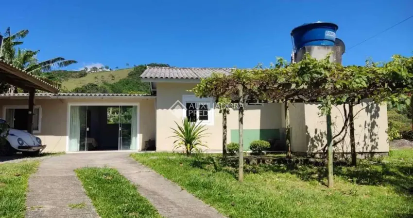 Casa com 4 quartos à venda na Protázio Salomão Cardoso, 1, Praia da Gamboa, Paulo Lopes