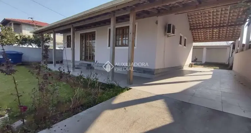 Casa com 3 quartos à venda na Avenida Astrogildo Quadros, 1829, Pinheira, Palhoça