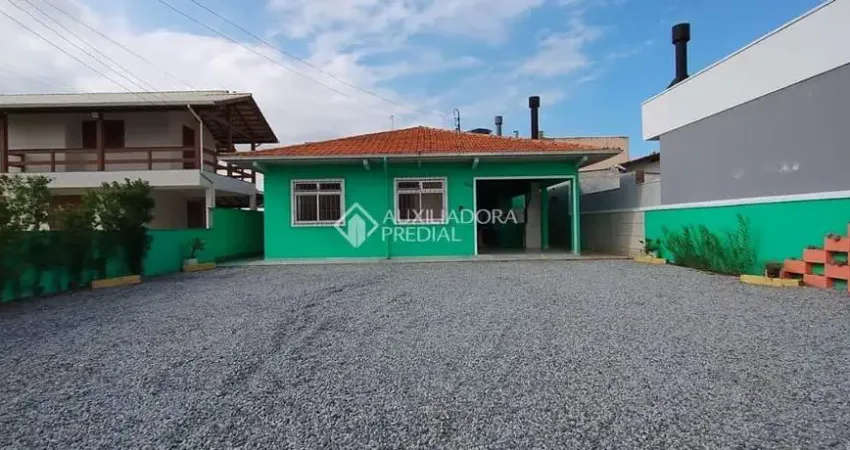 Apartamento com 12 quartos à venda na Rua da Amizade, 540, Pinheira, Palhoça