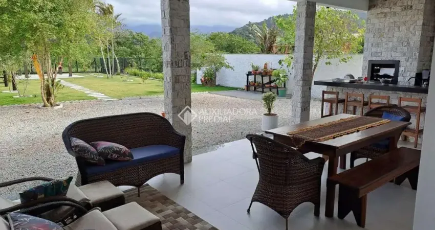 Casa com 2 quartos à venda na Rua Enedino João Martins, 61, Praia do Sonho, Palhoça