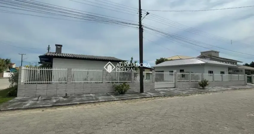 Casa com 3 quartos à venda na Rua Ipanema, 425, Praia do Sonho, Palhoça