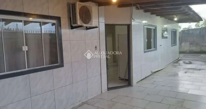 Casa com 2 quartos à venda na Major Barbosa da Silveira, 44, Passagem de Maciambú (Ens Brito), Palhoça
