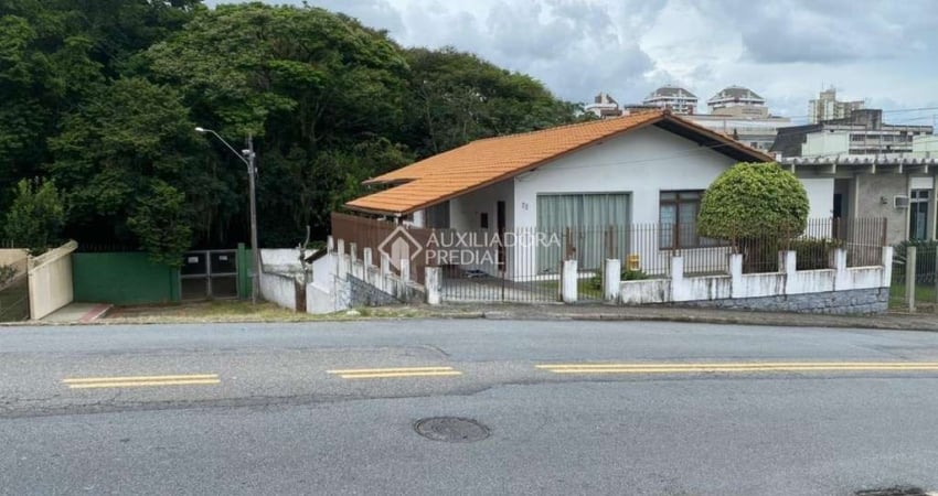 Casa com 4 quartos à venda na Rua Felipe Neves, 71, Estreito, Florianópolis