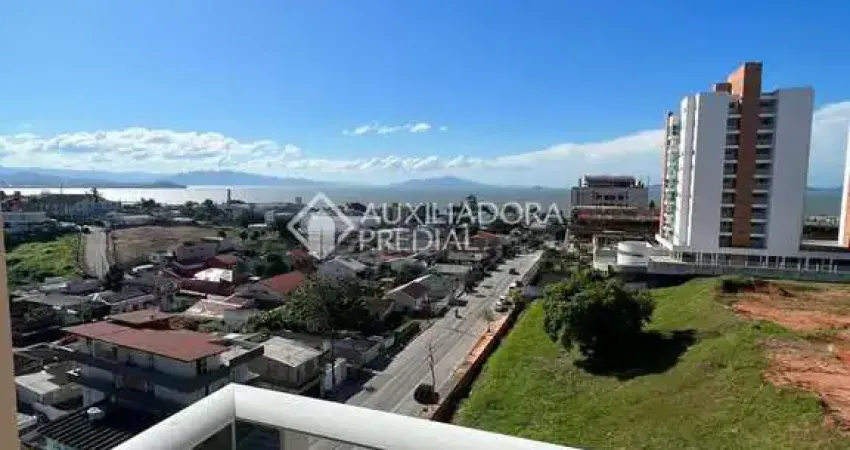 Apartamento com 3 quartos à venda na Rua Orlando Odilio Koerich, 2599, Estreito, Florianópolis