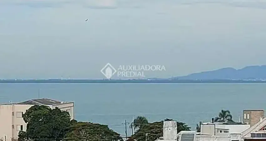 Casa com 4 quartos à venda na Rua Papa João Paulo I, 262, Coqueiros, Florianópolis