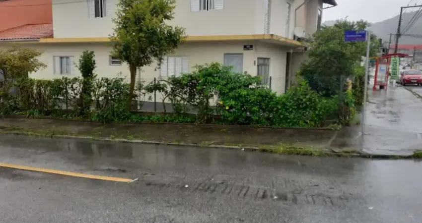 Casa com 4 quartos à venda na Avenida Santa Catarina, 500, Bela Vista, São José