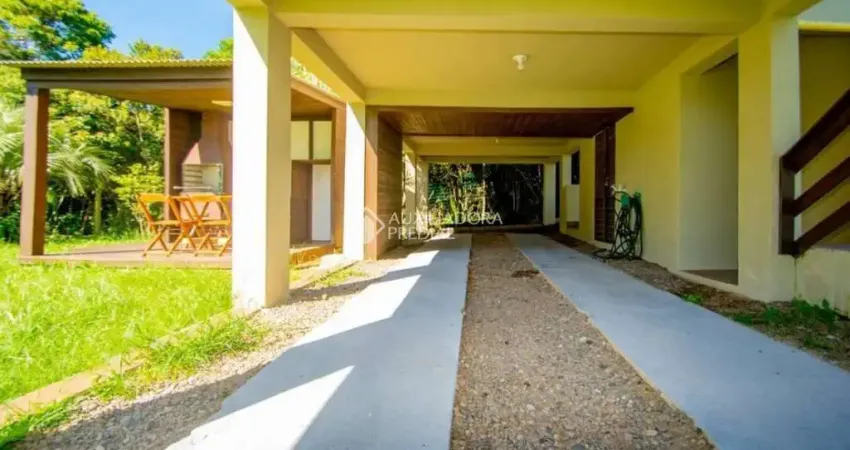 Casa com 2 quartos à venda na Vital, 71, Praia do Rosa, Imbituba