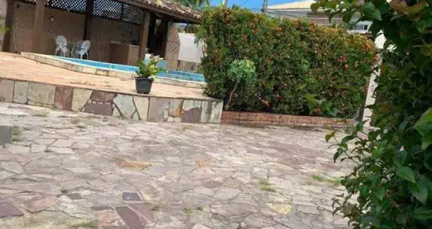Casa com 4 dormitórios à venda, 270 m² por R$ 1.600.000,00 - Vilas do Atlântico - Lauro de Freitas/BA