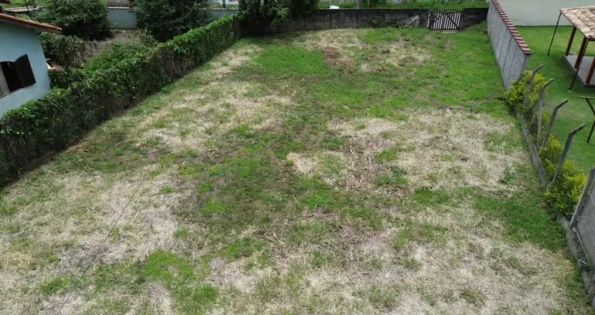 Terreno à venda na Praça Bras Reale, 16, Zona Rural, São Bento do Sapucaí