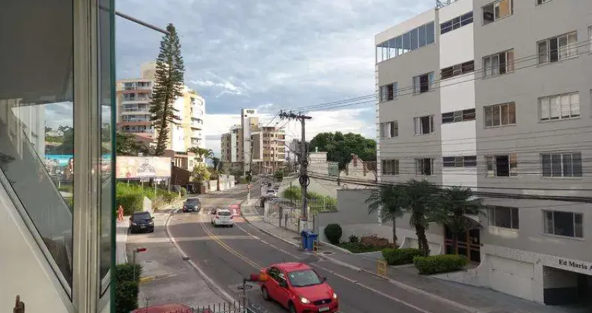 Apartamento para Venda Apartamento com 138m² , sacada e garagem no bairro Itaguaçú. FLORIANOPOLIS