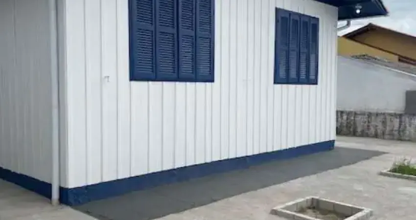 Casa com 3 quartos para alugar na Abraão, Florianópolis - SC, 496, Abraão, Florianópolis