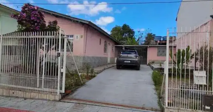 Casa com 3 quartos à venda na Rua Professora Rosinha Campos, Abraão, Florianópolis