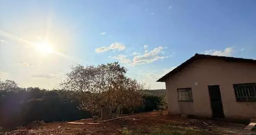 Chácara / sítio com 3 quartos à venda na Rio São João, s/n, Zona Rural, Itatiaiuçu