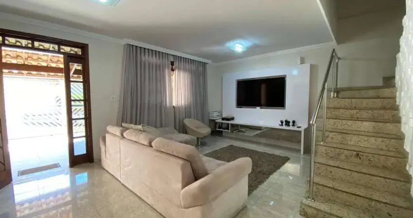 Vendo casa de três quartos|suite|closet|três vagas no santa amélia