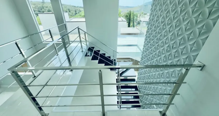 Sobrado á venda no Condomínio Terras de Atibaia em Atibaia -SP !!!!!