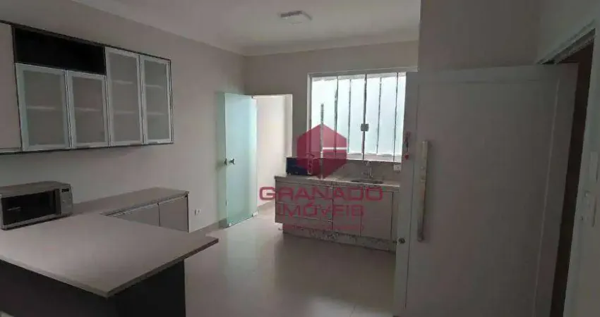 Sobrado para alugar, 80 m² por R$ 2.500,00/mês - Zona 06 - Maringá/PR