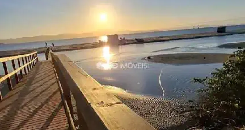 Casa em condomínio fechado com 3 quartos à venda no Ponta das Canas, Florianópolis 