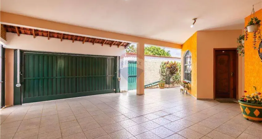 Casa à venda com 3 dormitórios sendo 1 suíte com hidromassagem, 313 m² de área construída e terreno de 448 m², no jardim são paulo, sorocaba/sp.