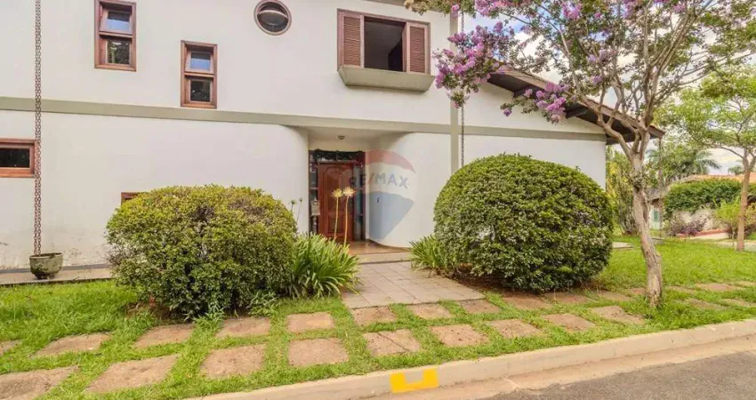 Casa à venda Condomínio Village D'Avignon | Sobrado | 5 Quartos | 3 Suítes | 5 Banheiros | 4 Vagas