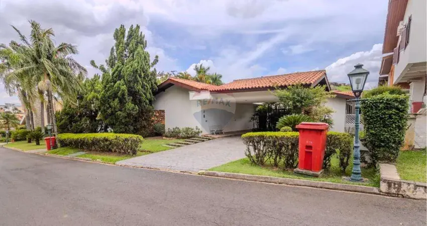 Casa à venda Condomínio Bosque de São Bento | Térrea | 3 Suítes | 6 Banheiros | 4 Vagas | Ampla Área Gourmet