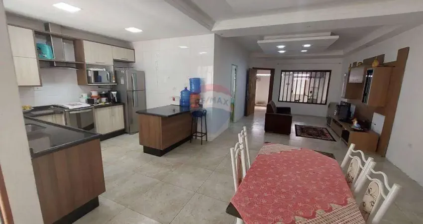 Casa à Venda com 2 quartos, sendo 1 suíte com 245 m², Jardim Betânia