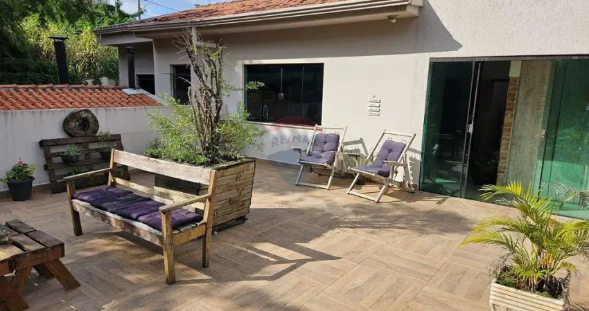 Casa para locação, 4 quartos (1 suíte) piscina e área gourmet deslumbrante