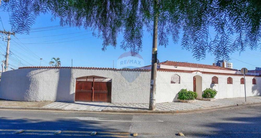 Casa à venda Jardim Vera Cruz | 3 Quartos | 1 Suíte | 5 Vagas | Esquina