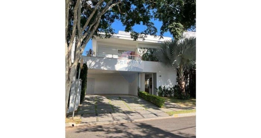 Casa em condomínio fechado com 3 quartos para alugar na Vossoroca, Sorocaba 