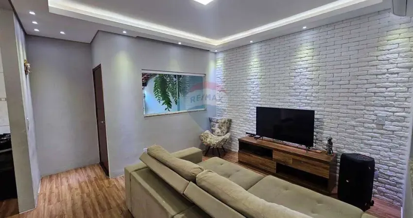 Casa térrea 144m2, 3 quartos, suíte, área gourmet e quintal amplo, no Piazza di Roma