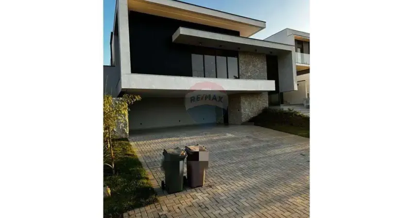 Alugo casa com 3 dormitórios e piscina no Alphaville nova Esplanada 4