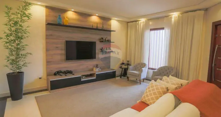 Casa Térrea 3 dorm. 1 suíte + segunda casa (edícula), totalizando 322m, em localização estratégica