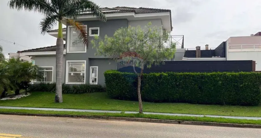 Excelente sobrado de esquina , com garagem para 4 carros, amplo jardim