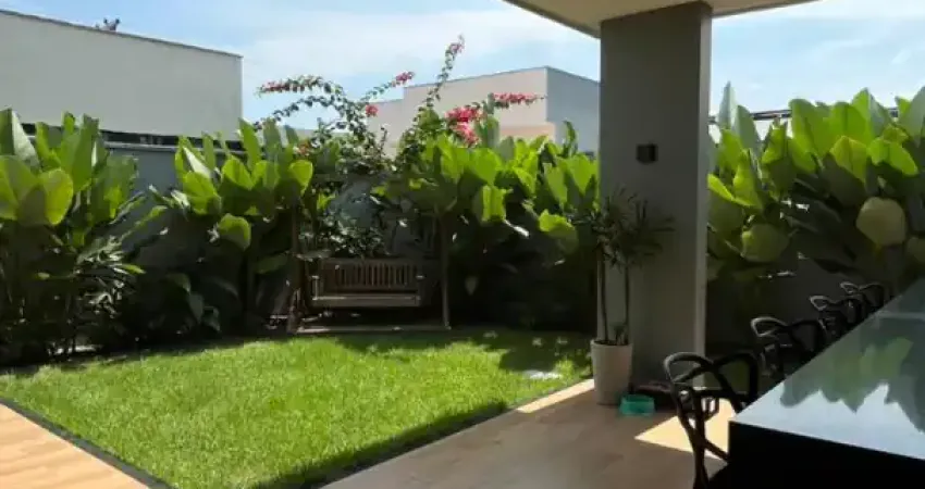 Casa em condomínio fechado com 4 quartos para alugar na Av.Torquarto Tapajós, Colônia Terra Nova, Manaus