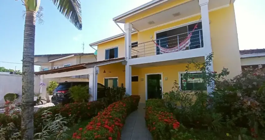 Casa dos sonhos, condomínio  ponta negra, aceita financiamento, aceita fgts.