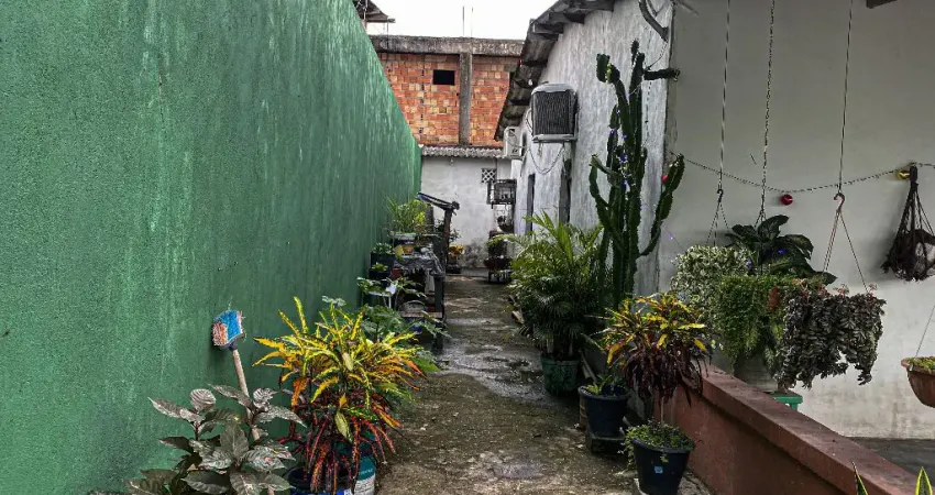 Casa com 3 quartos à venda na Av.Ouro, 08, Cidade de Deus, Manaus