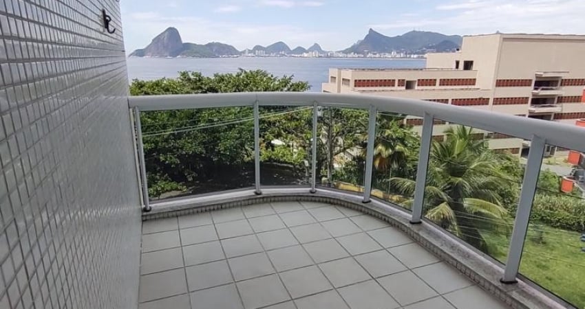 Excelente Apartamento com 180 metros quadrados