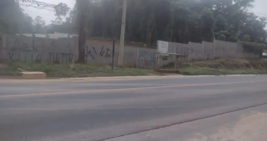 Terreno com área de 5300 metros quadrados, projeto aprovado para um galpão de 700 metros quadrados. Aceita Permuta!
