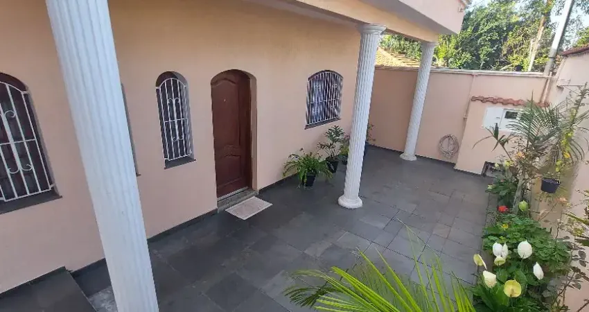 Aceita Permuta - Casa com terreno de 400 metros quadrados em Santo André