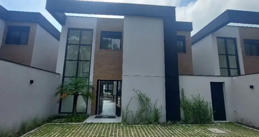 Casa Alto Padrão com 4 suítes no Condomínio Balneário Palmira em Ribeirão Pires.