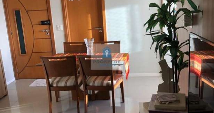 Apartamento em Patamares de 2 quartos, sendo um suíte com closet.