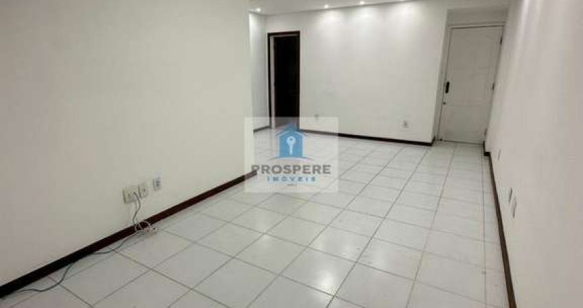 Apartamento na Pituba com 3 quartos, sendo um suíte, dependência completa e 1 vaga de garagem.